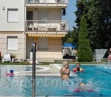 Aqua Wellness Apartments Hajduszoboszlo Exterior photo